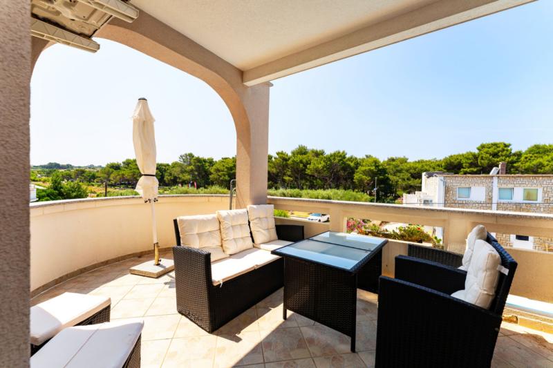 Premium Appartements mit Pool – Bild 9