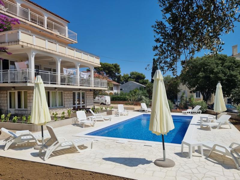 Premium Appartements mit Pool – Bild 4